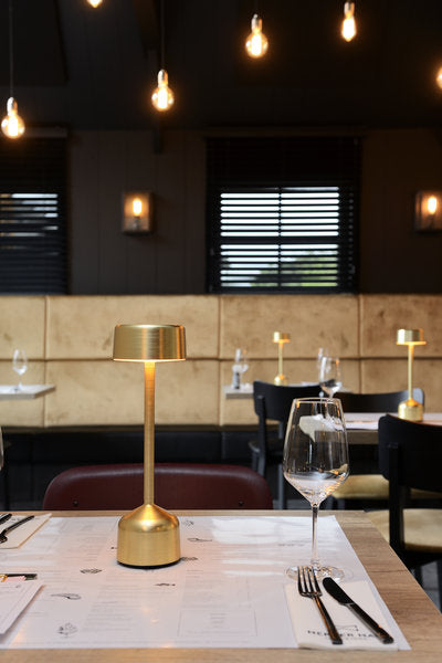 DEMOISELLE TALL - CYLINDER LED-Akku-Tischleuchte Antique Bronze/Milchglasoptik + antique bronze