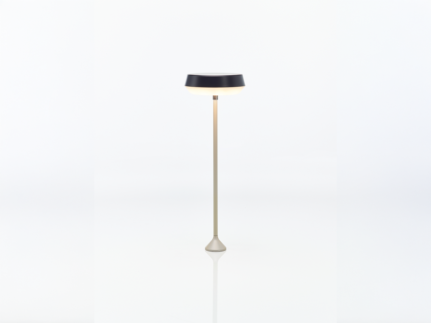 MIRAI LED-Akku-Tischleuchte sand LED schwarz