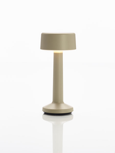 MOMENTS - CYLINDER LED-Akku-Tischleuchte Sand