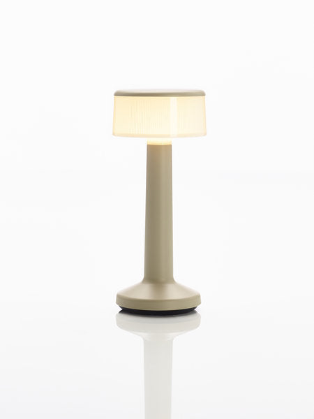 MOMENTS - CYLINDER LED-Akku-Tischleuchte Sand/Milchglasoptik + sand