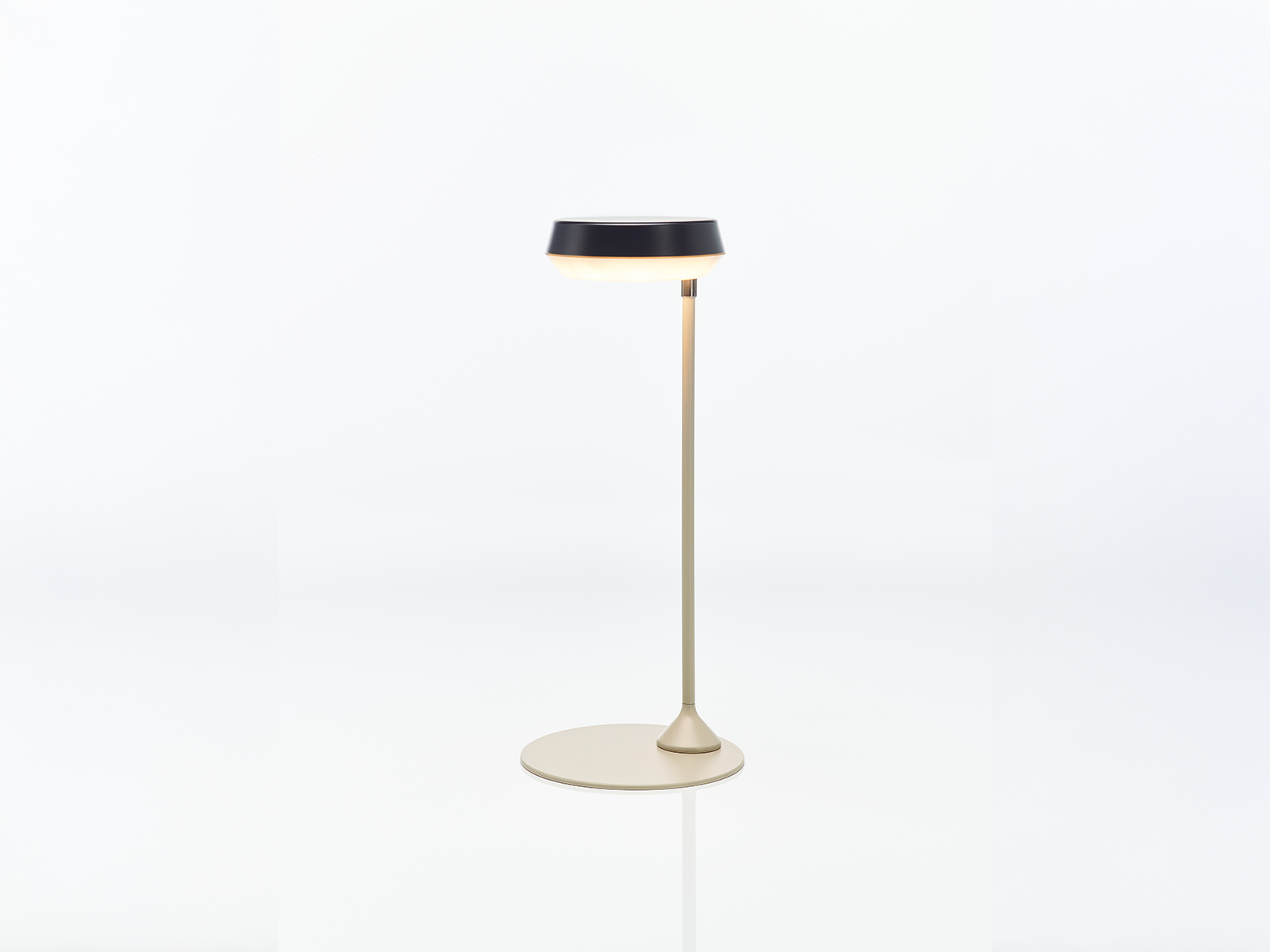 MIRAI LED-Akku-Tischleuchte sand LED schwarz